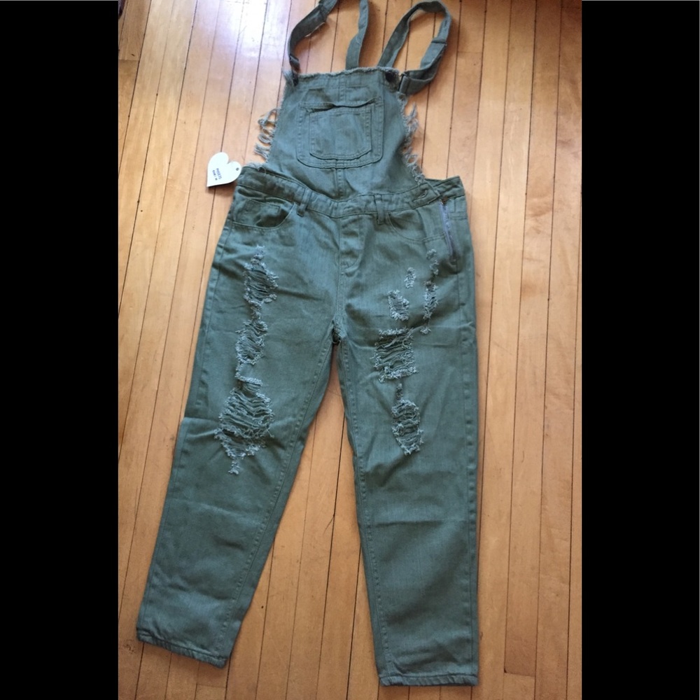 Paper heart brand distressed overalls